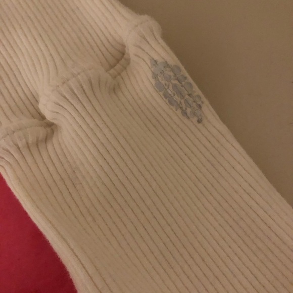 NWOT. Free People Movement Ivory / Cream Ribbed Long Sleeve Rally Top. Small - Picture 10 of 11